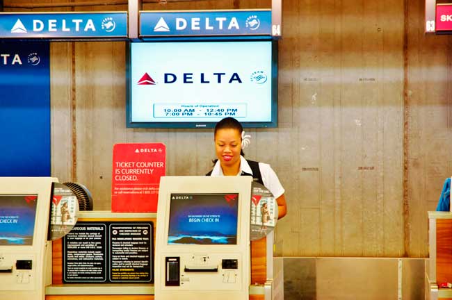 Kahului Airport counts with a very friendly and professional staff.